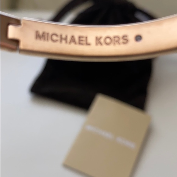 Michael Kors  Rose gold. Bracelets - Picture 2 of 8